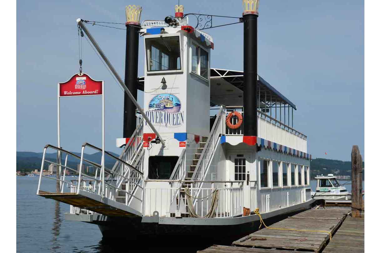 Skipperliner Paddle Wheeler