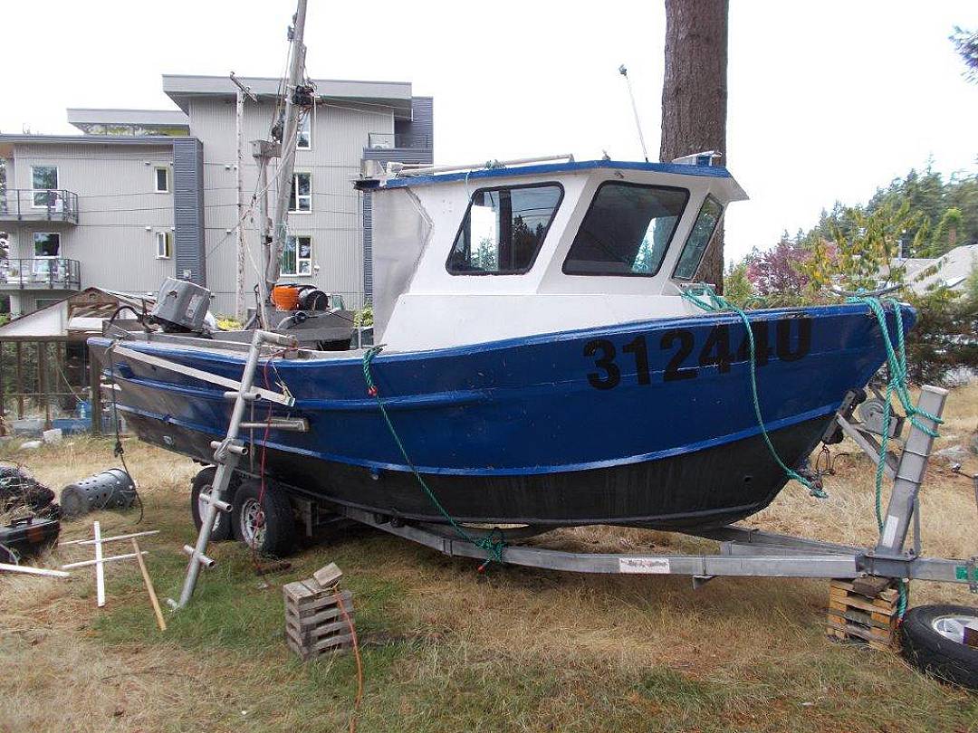 Dive Crab Prawn Work Boat image 1