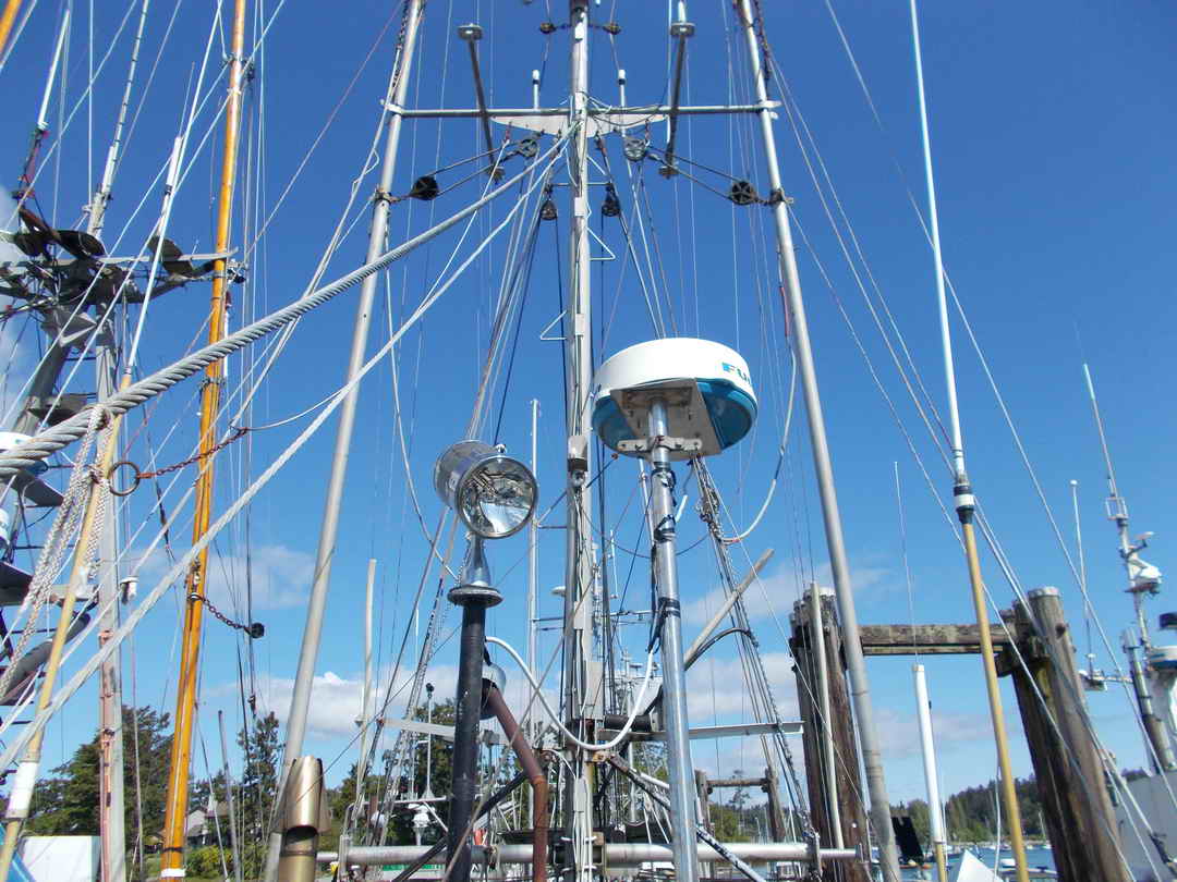 Troller Shrimp Trawler image 4