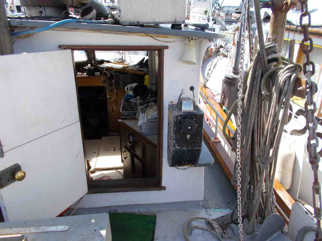Troller Shrimp Trawler image 10