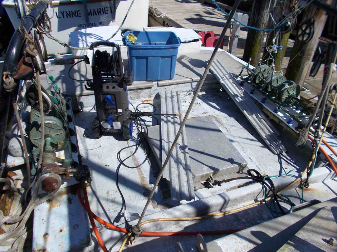 Troller Shrimp Trawler image 11