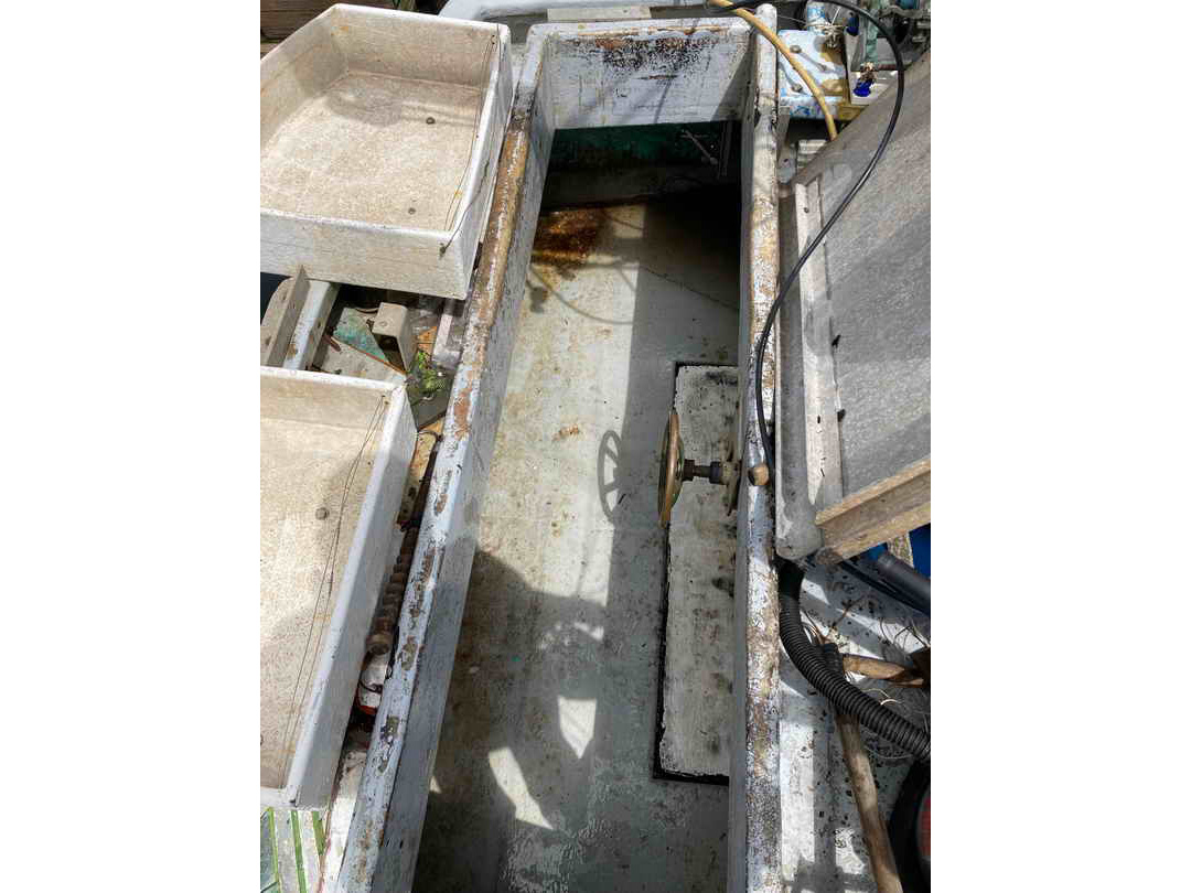 Troller Shrimp Trawler image 13