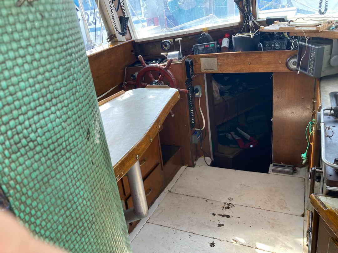 Troller Shrimp Trawler image 31