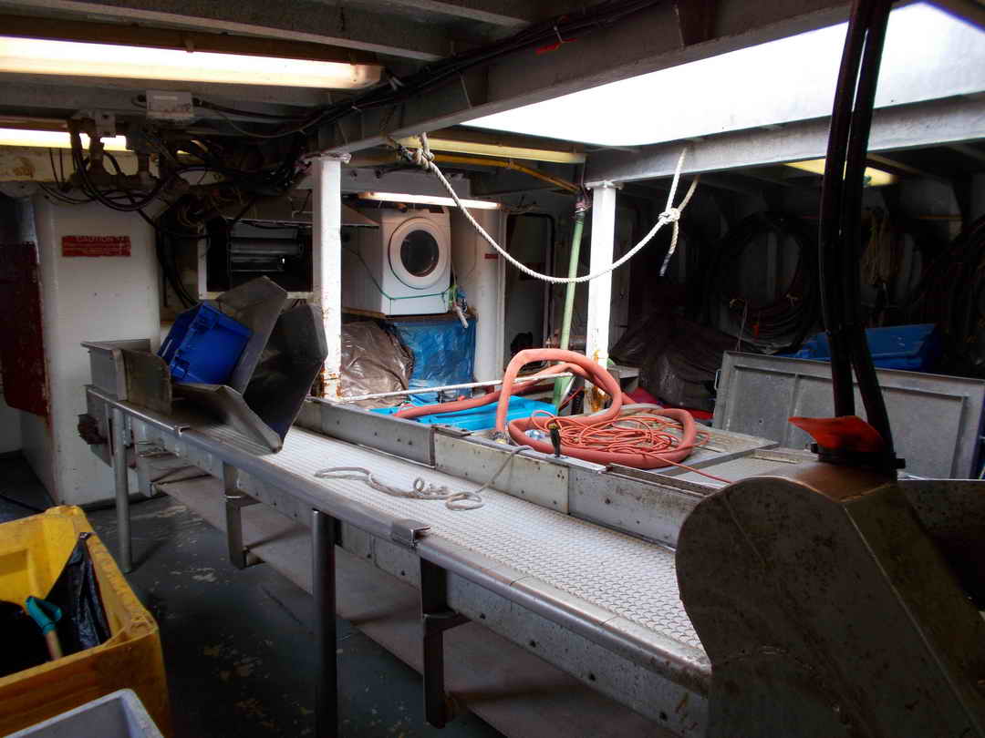 Steel Trawler image 32