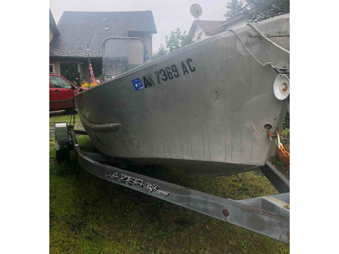 Sport Fishing Center Console Skiff image 1