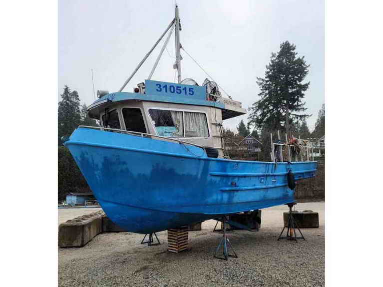 Used Licenced Fishing Boats For Sale, Used Licenced Fishing Boats Sales