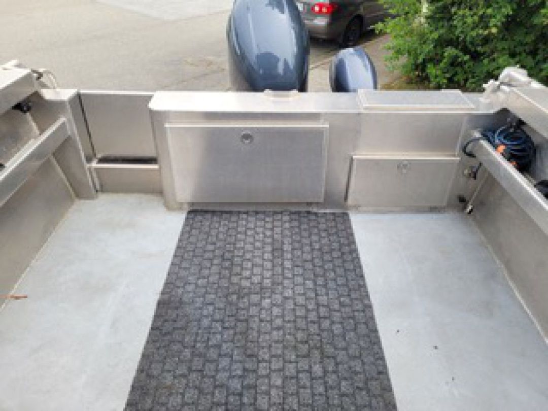 Aluminum Center Consul image 2