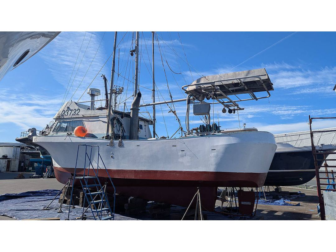 Fiberglass Farrell Troller image 4