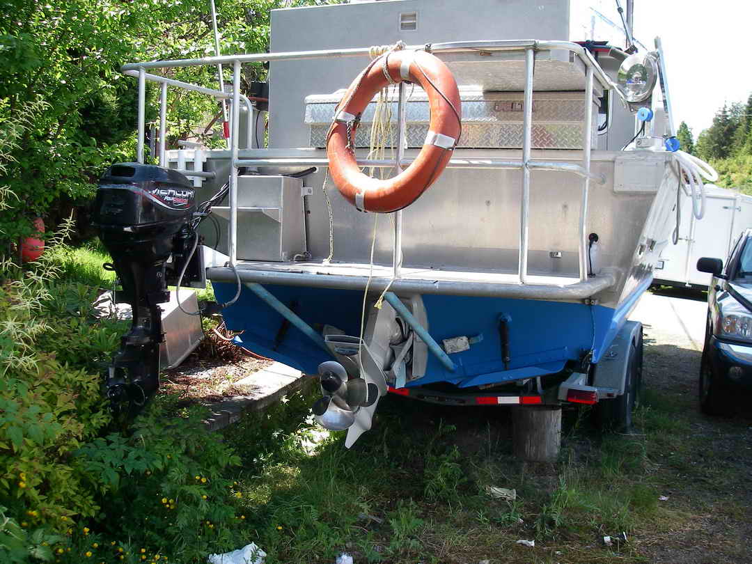 Sport Fishing Cabin Cruiser image 2