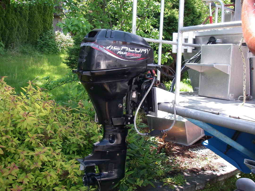 Sport Fishing Cabin Cruiser image 3