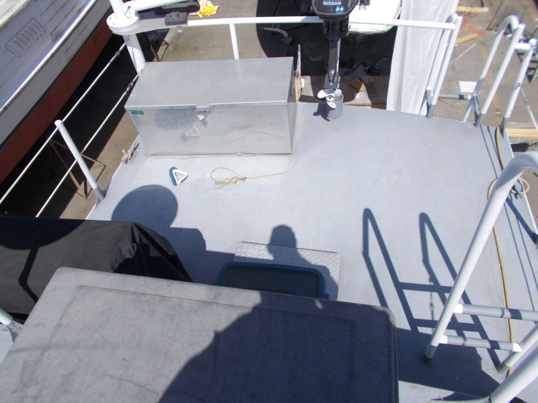 Aluminum Trawler Live Aboard image 14