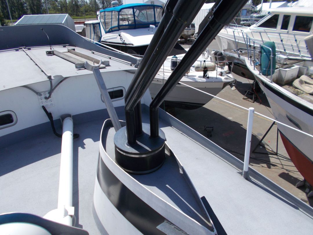Aluminum Trawler Live Aboard image 15