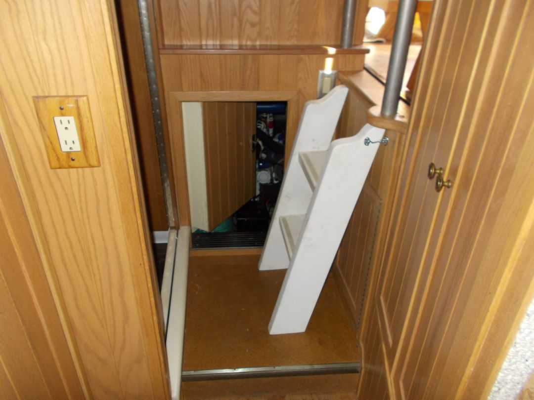 Aluminum Trawler Live Aboard image 44