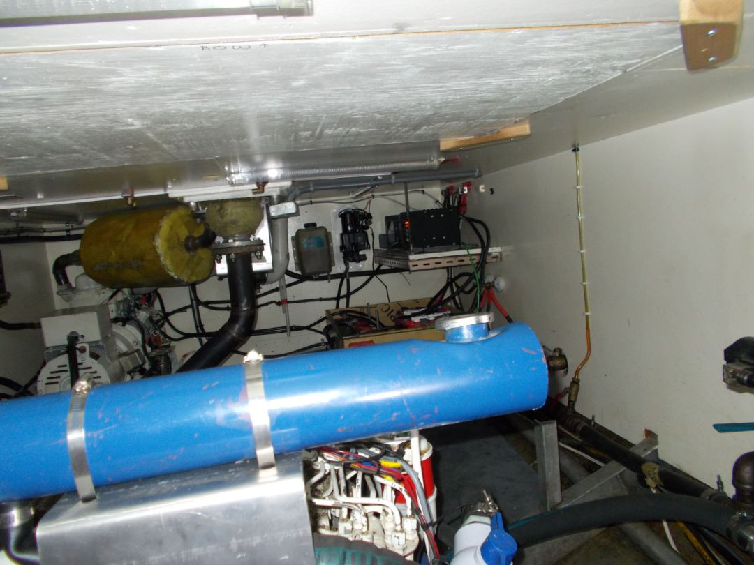 Aluminum Trawler Live Aboard image 64