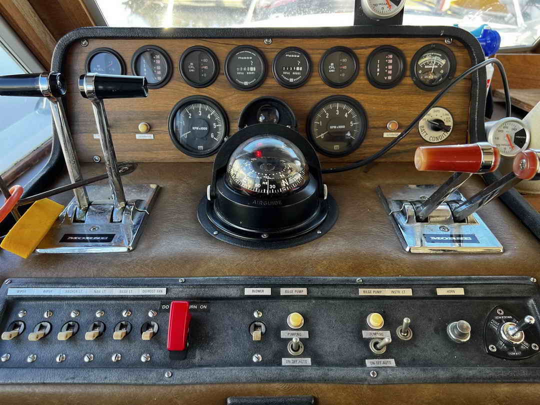 Uniflite Cruiser Commander image 4