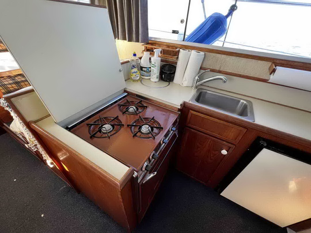 Uniflite Cruiser Commander image 7