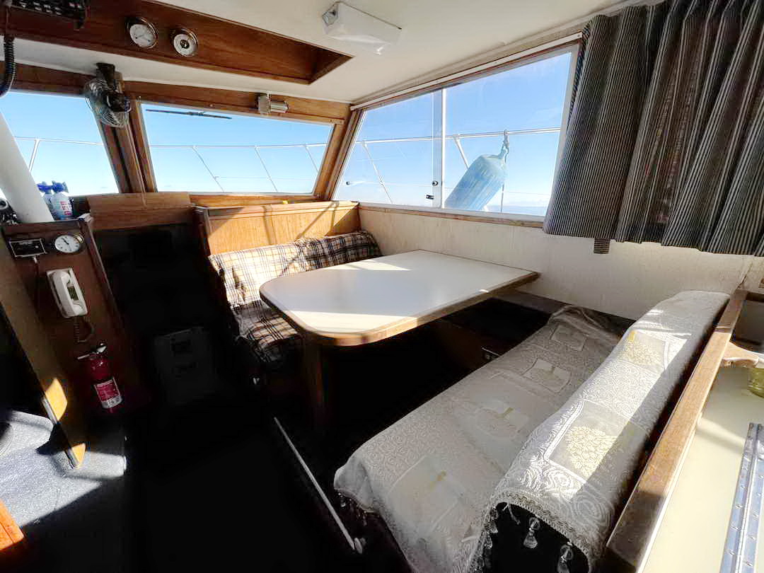 Uniflite Cruiser Commander image 8