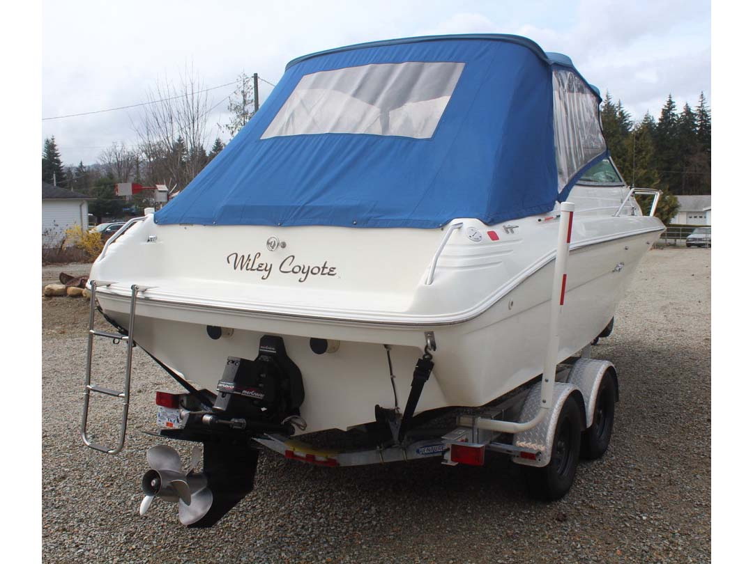 Sea Ray 240 Overnighter image 4