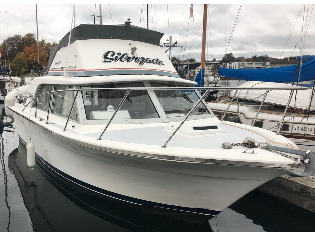 Silverton 28 Sedan Flybridge image 0