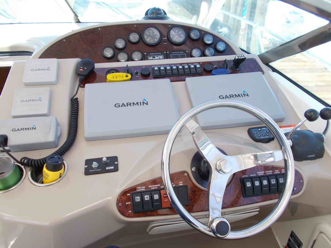 Wellcraft Riviera Sport Cruiser image 26
