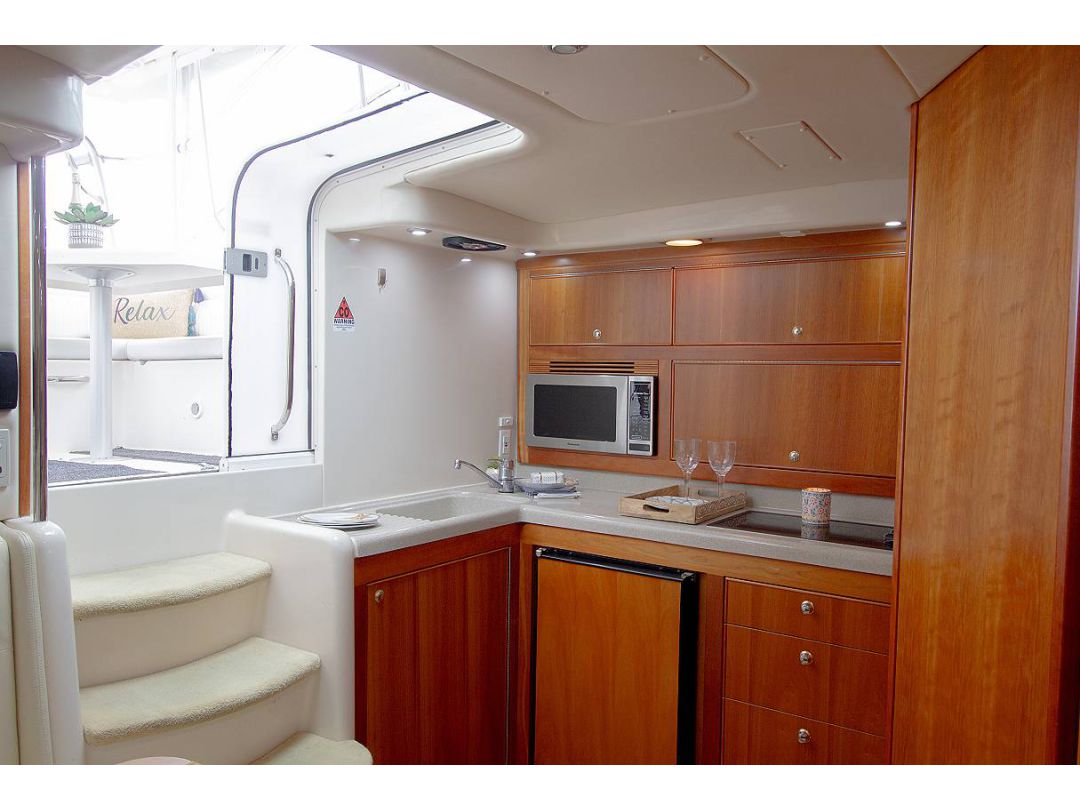 Wellcraft Riviera Sport Cruiser image 58