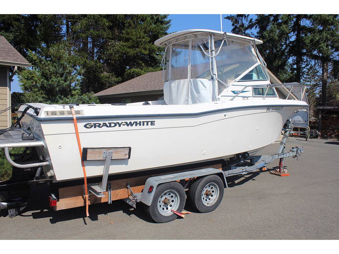 Aluminum Grady White Seafarer 22 image 3