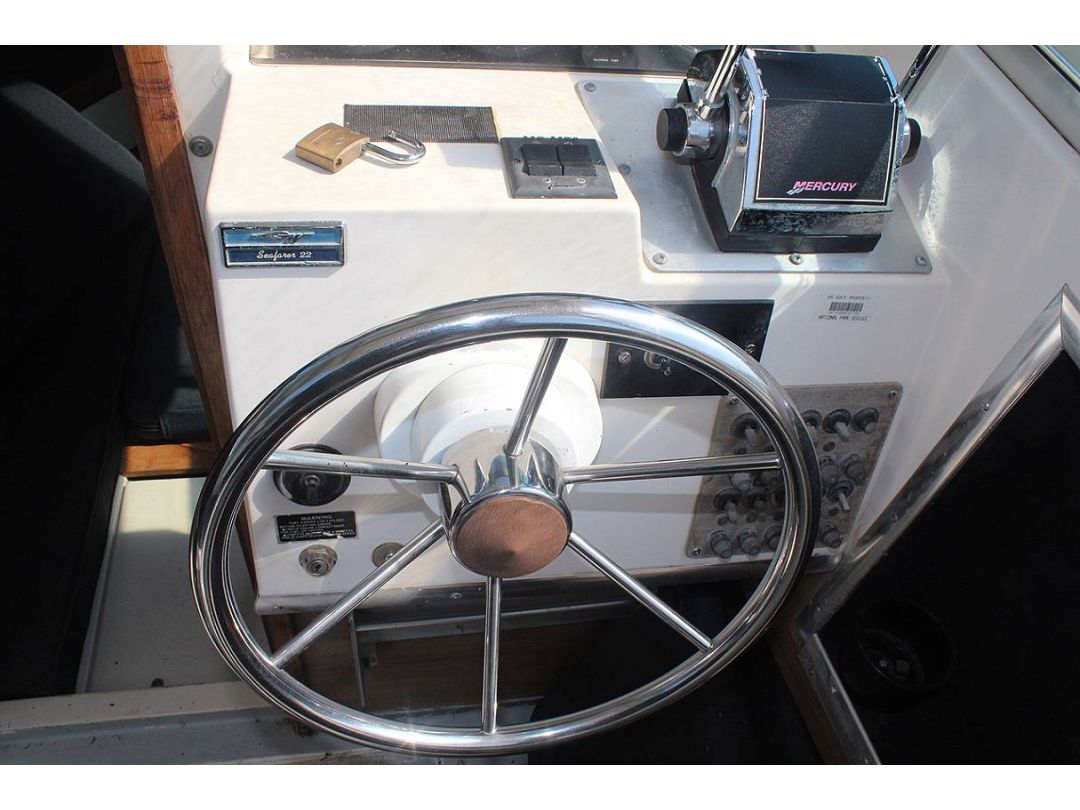 Aluminum Grady White Seafarer 22 image 21