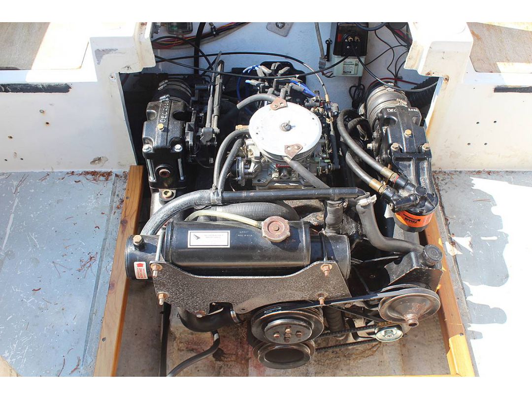 Aluminum Grady White Seafarer 22 image 27