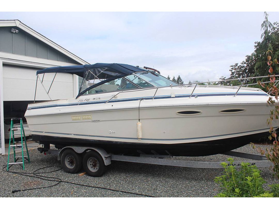 Fiberglass Searay 270 image 1