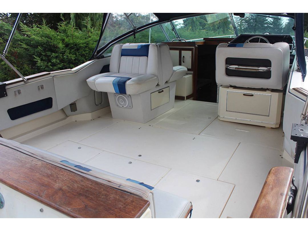 Fiberglass Searay 270 image 9