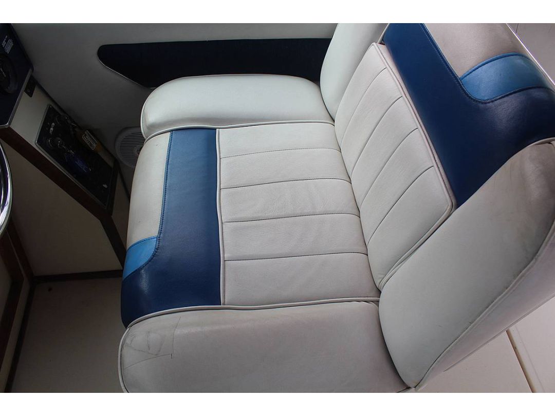 Fiberglass Searay 270 image 12