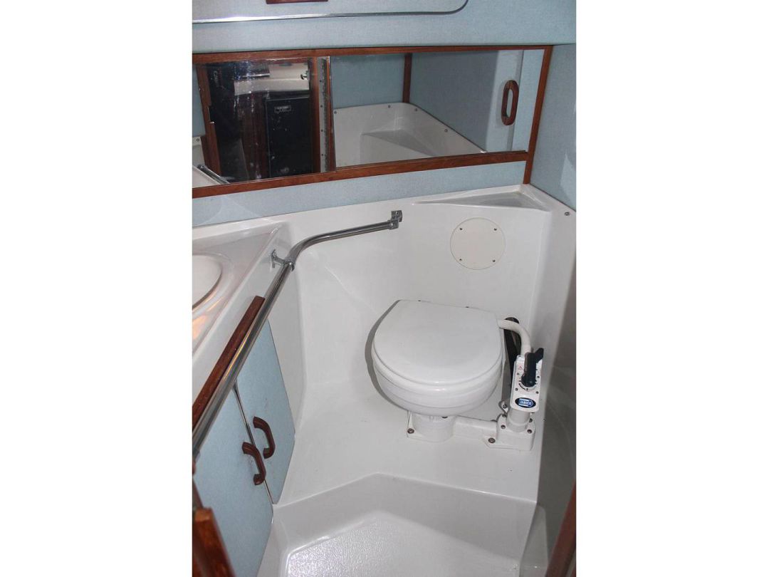 Fiberglass Searay 270 image 33