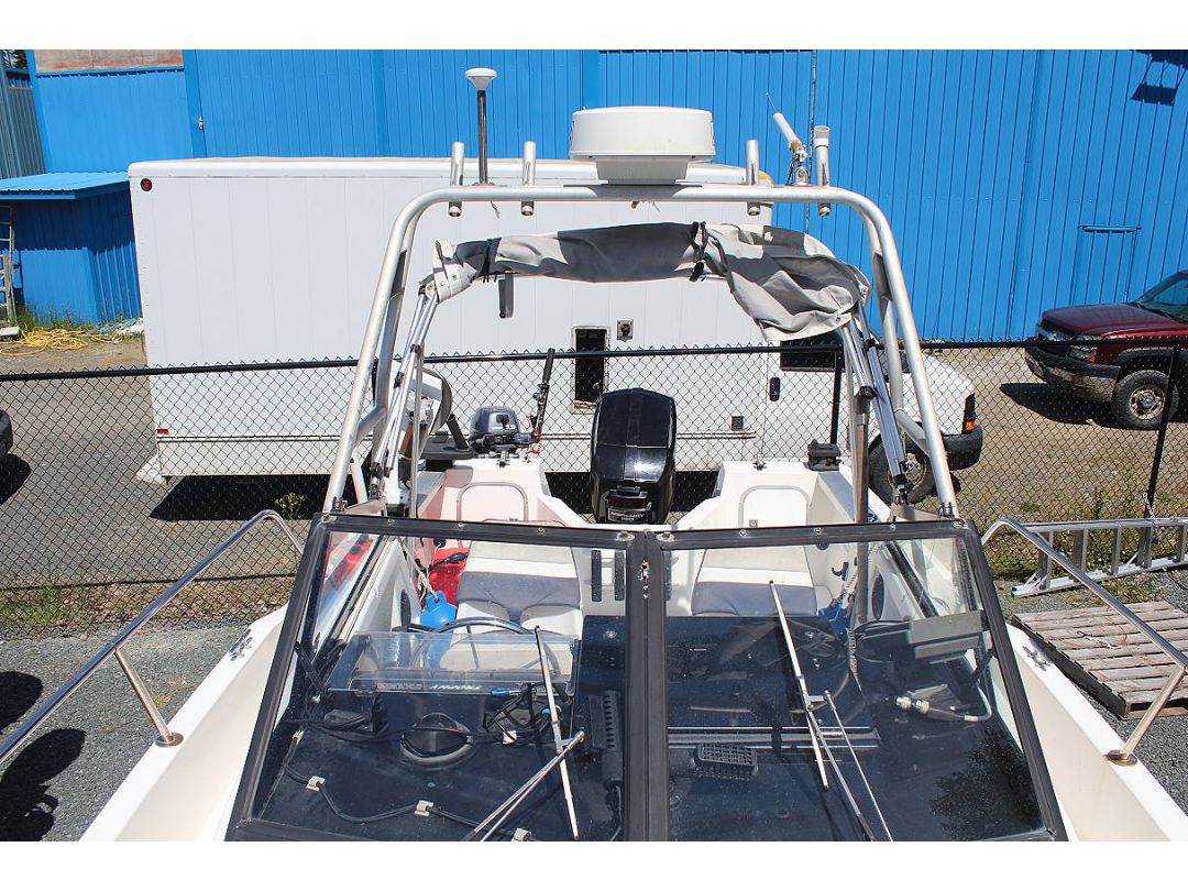 Fiberglass Bayliner Trophy image 6