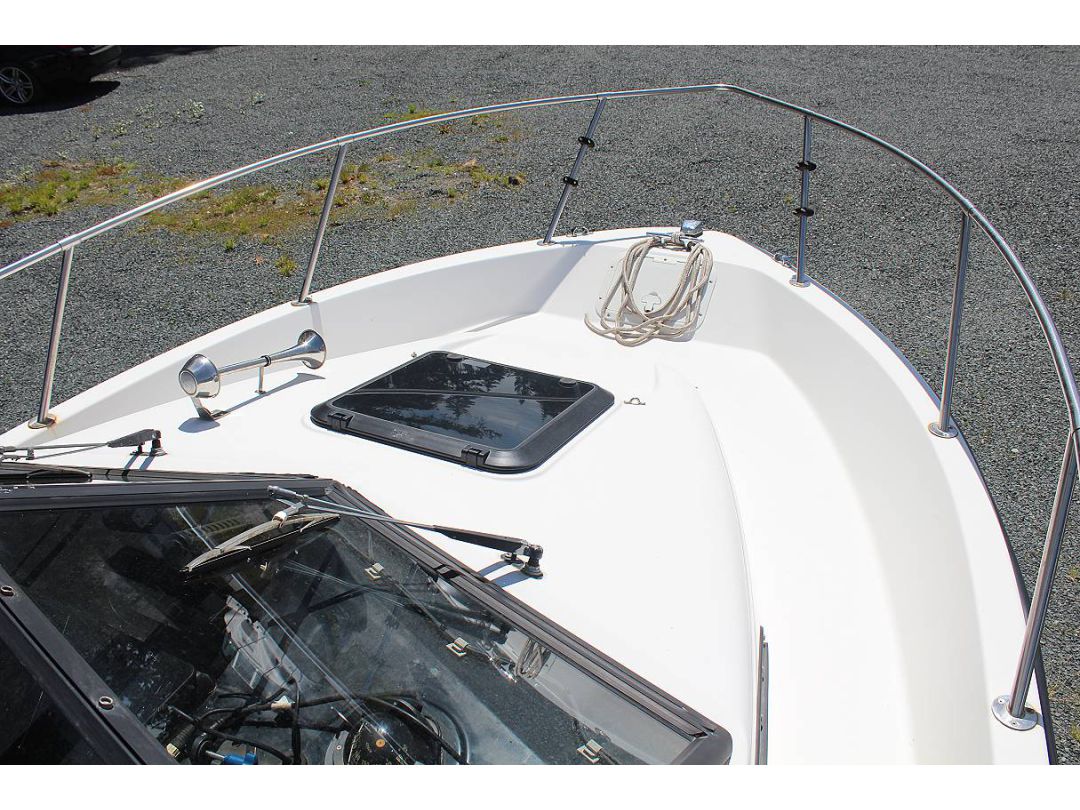 Fiberglass Bayliner Trophy image 7