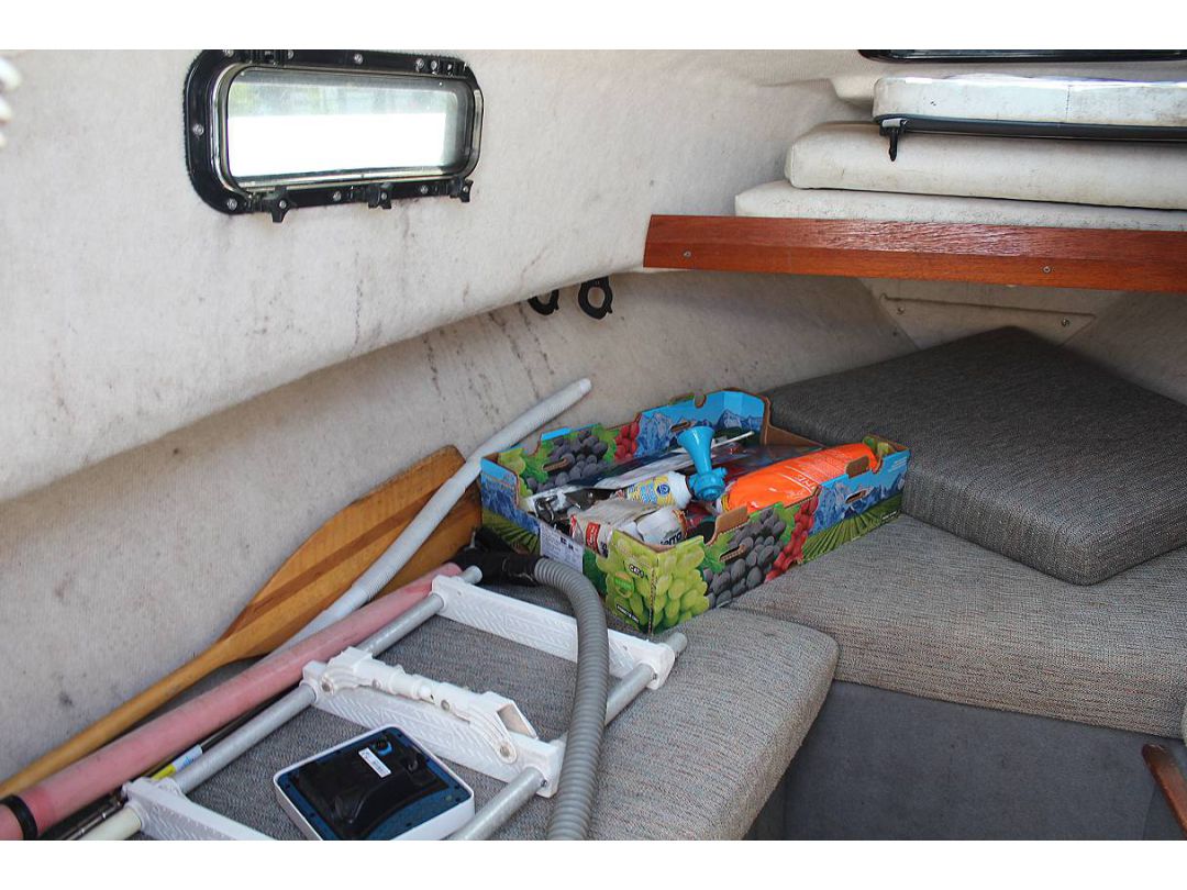 Fiberglass Bayliner Trophy image 23