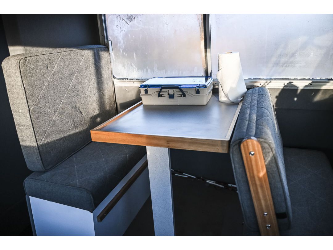 Fiberglass Aluminum Cabin Cruiser image 23