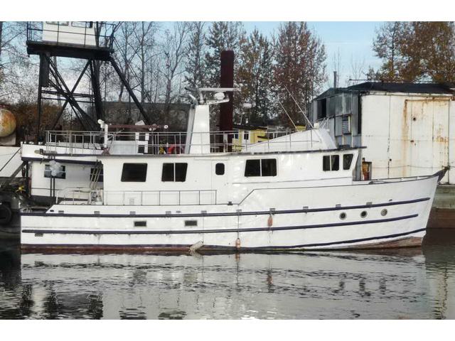 Pleasure Trawler Yacht image 3