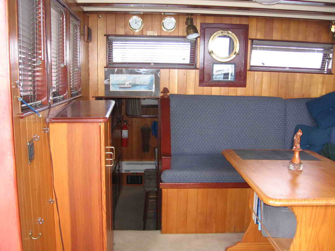 Wood Trawler Yacht image 27