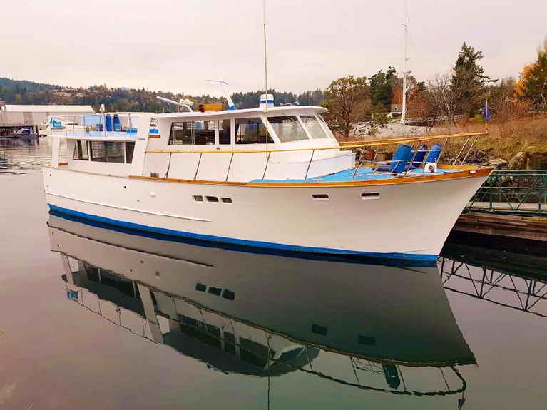 liveaboard sailboat for sale bc