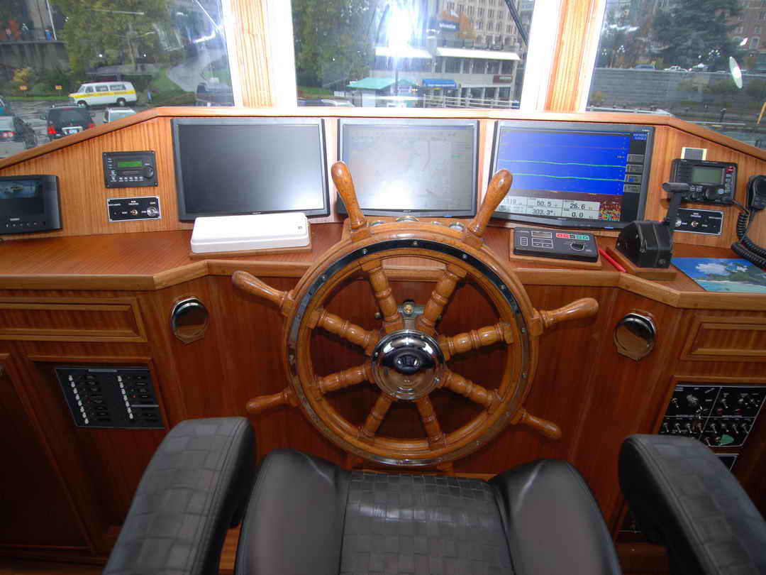 Motor Yacht image 20