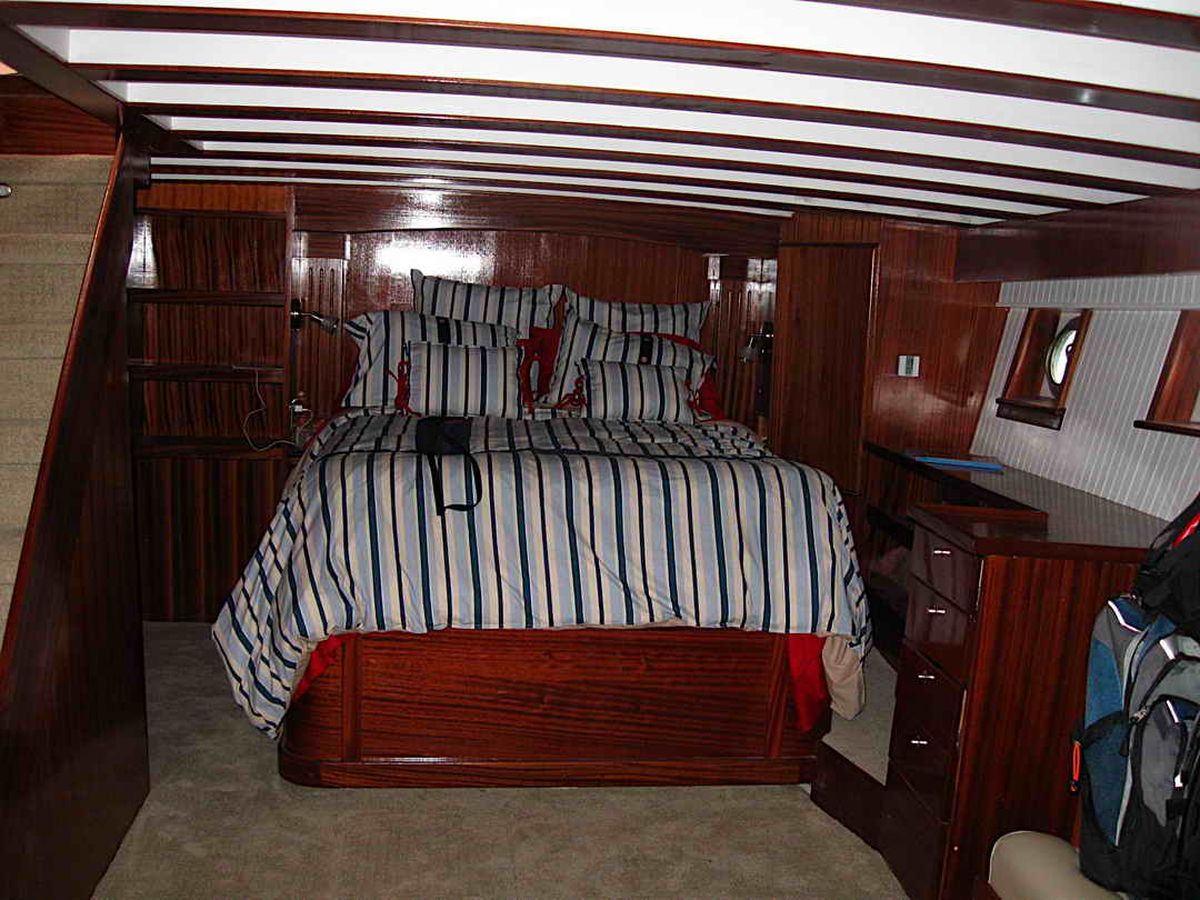 Motor Yacht image 63