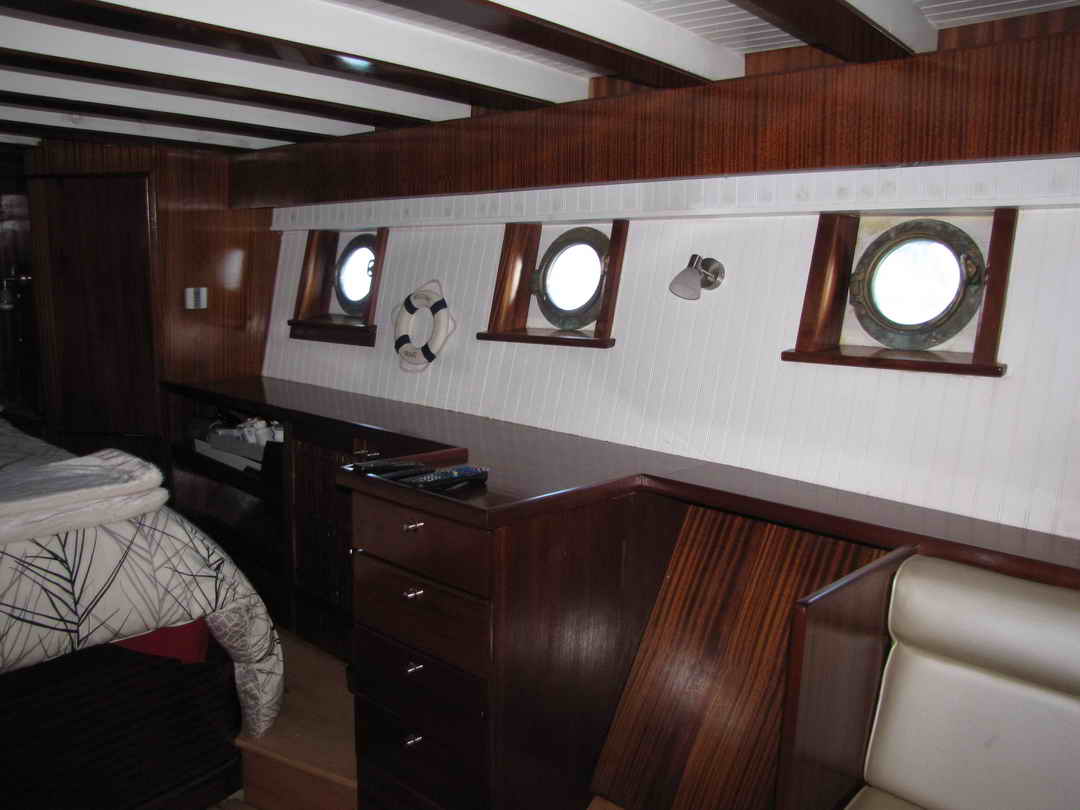 Motor Yacht image 64