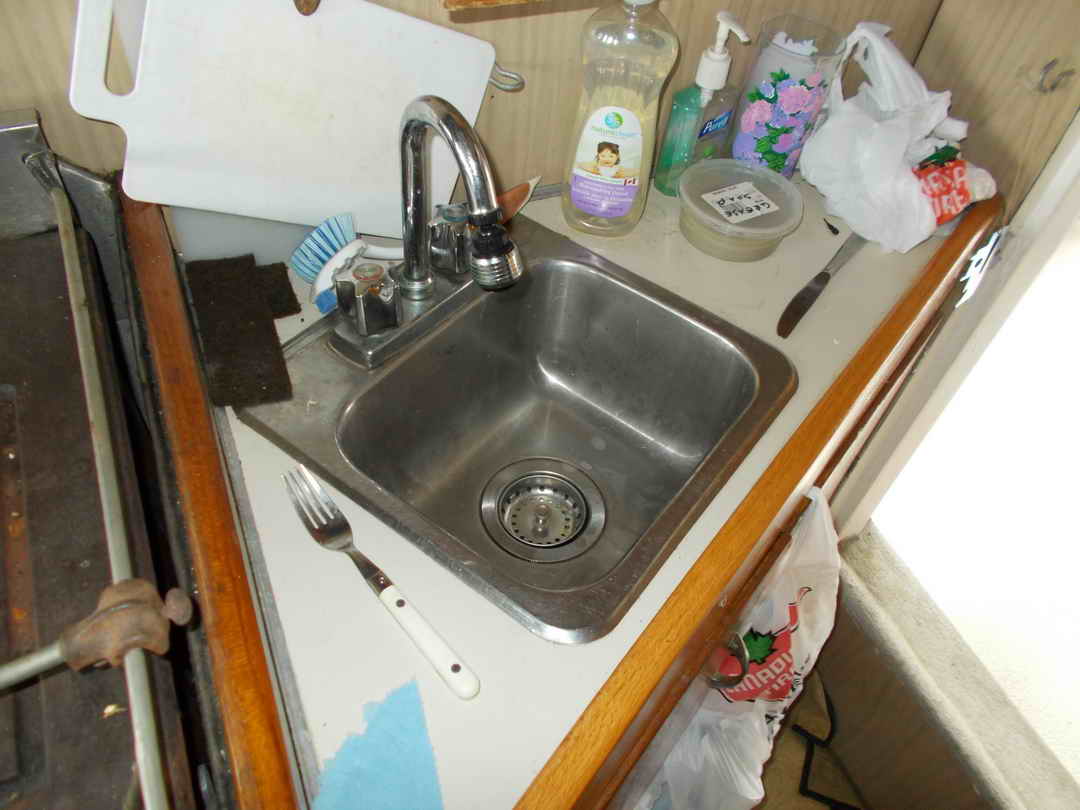 Ex-Troller Cruiser Live-Aboard Trawler image 46