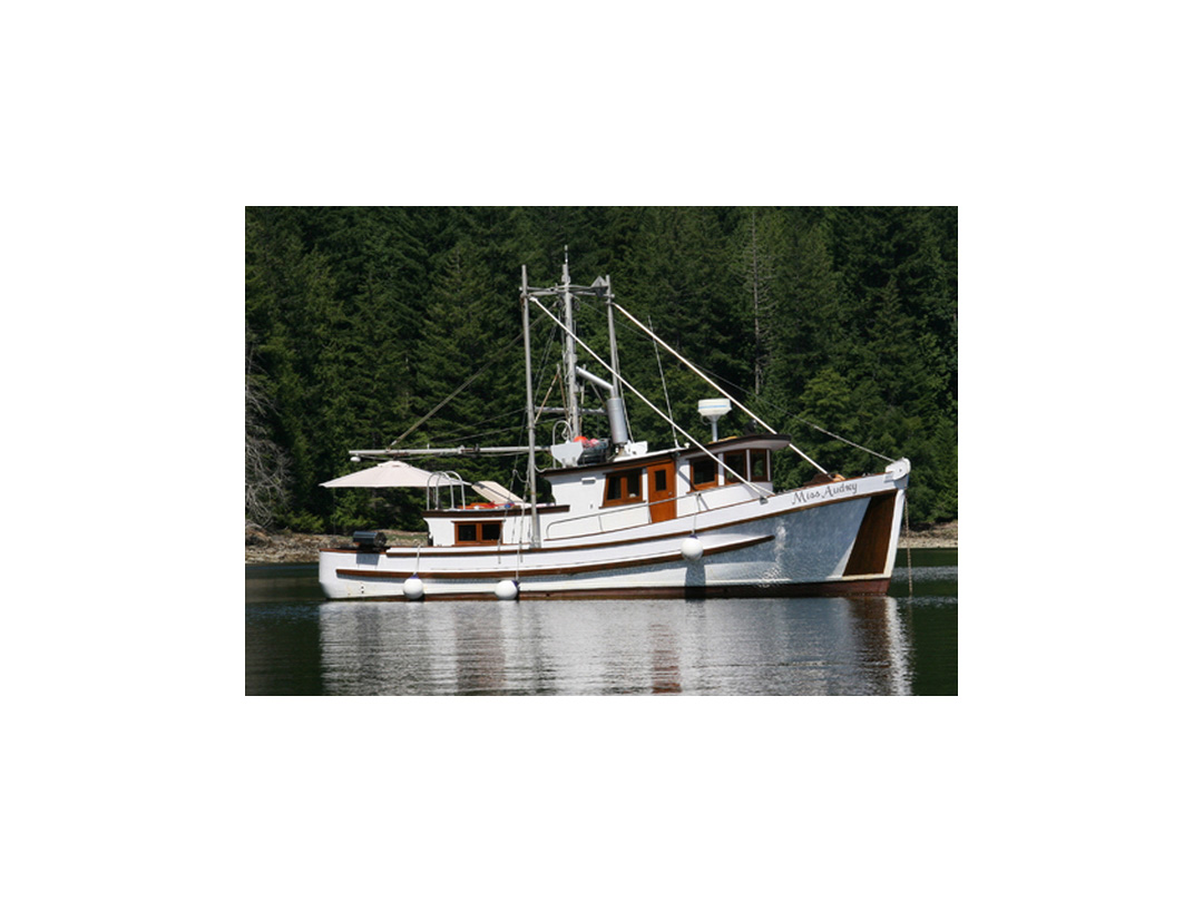 Nakade Cruiser Trawler Live Aboard image 1