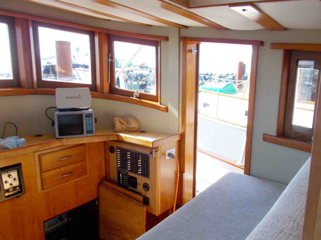 Nakade Cruiser Trawler Live Aboard image 30