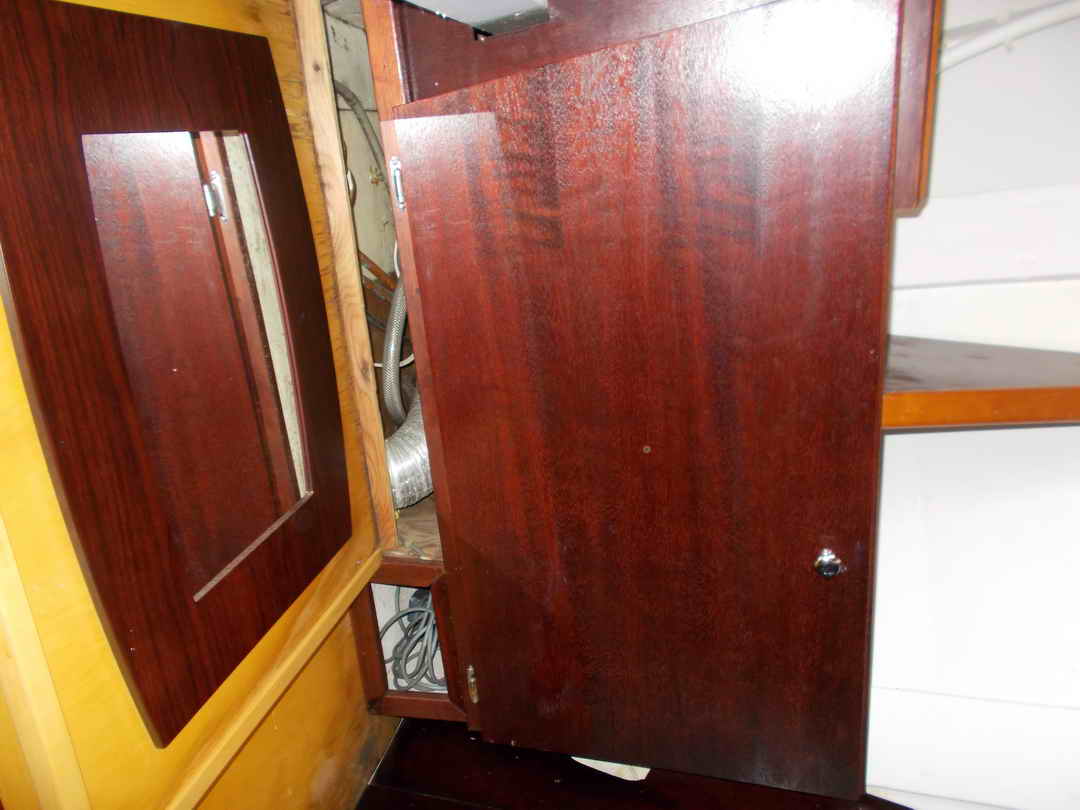 Nakade Cruiser Trawler Live Aboard image 53