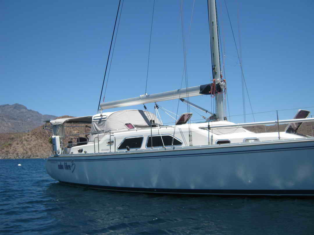 Catalina Morgan Sloop Sailboat image 1