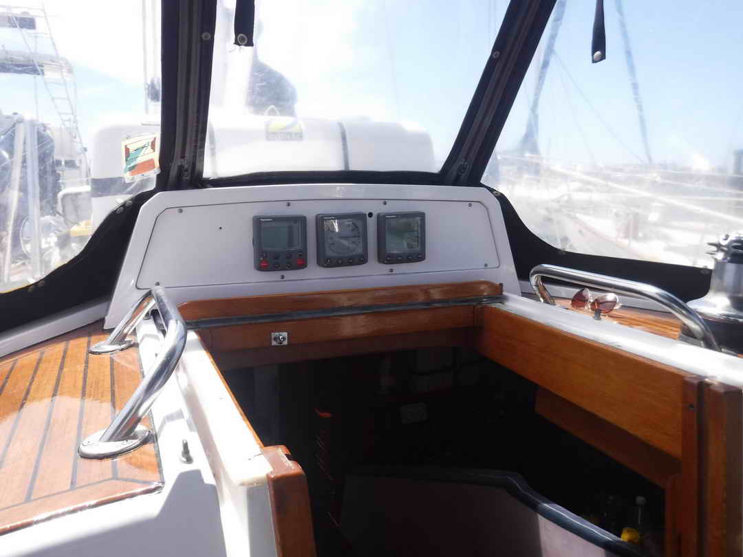 Taswell Cruiser Sailboat image 14