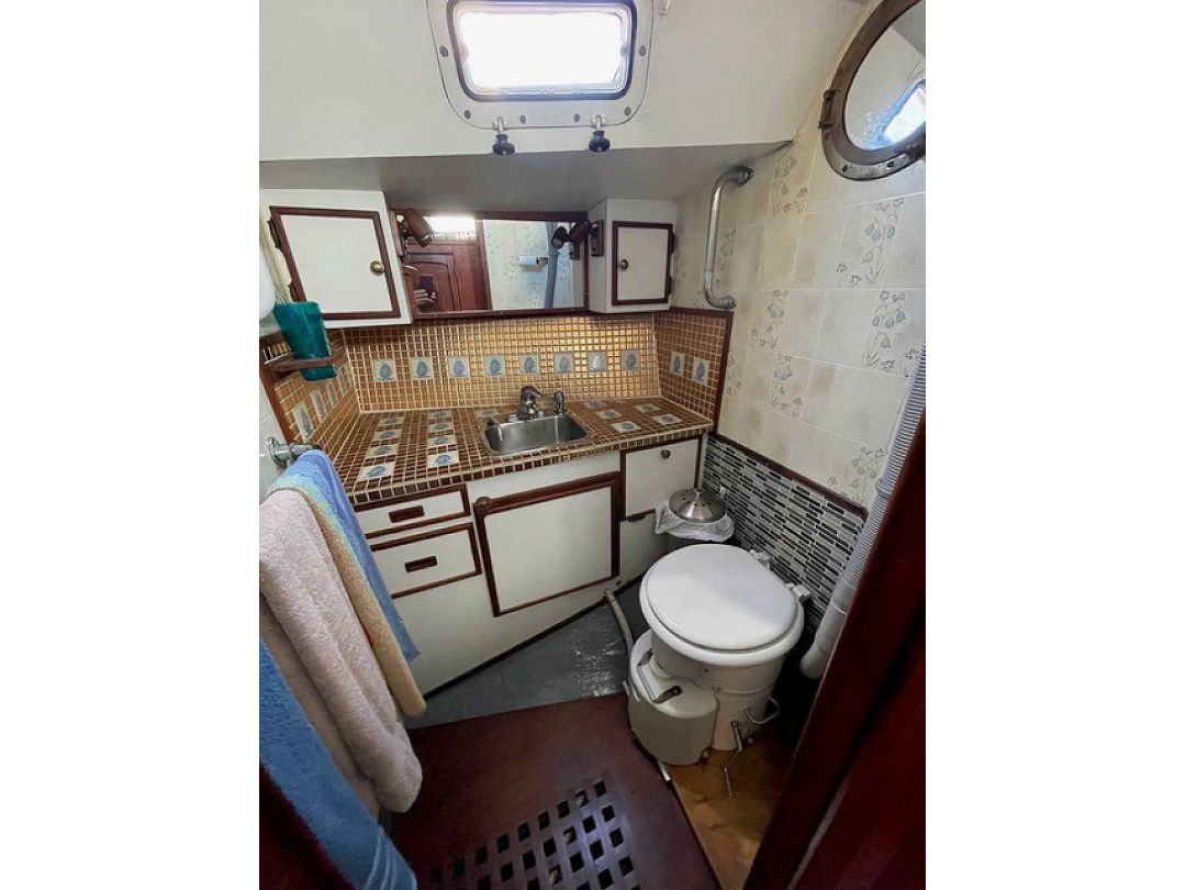 Fiberglass Fraser Sloop Sailboat image 16
