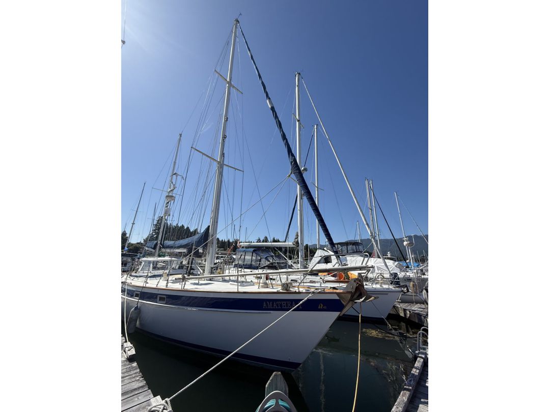 Fiberglass Bluewater Sailboat image 4